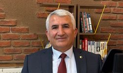 CHP’li Zeki Gümüş: '102 yıldır halk için, hak için, adalet için sürüyor'