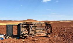 Kavun tezgahına çarpan araç takla attı : 1 Kişi ağır yaralandı