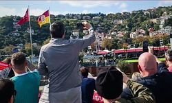 Liverpool taraftarları Galatasaray Adası önünde doyasıya eğlendi
