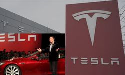 Elon Musk’tan 1 Milyar dolarlık Tesla hisse alımı piyasaları sarsıyor!