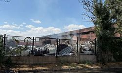 OSB’deki yangın sonrası Necmettin Nursaçan olay yerinde
