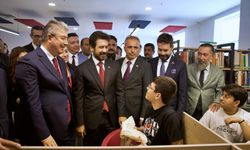 Türkiye’de bir ilk: Osmaniye’de hastane bünyesinde halk kütüphanesi açıldı!