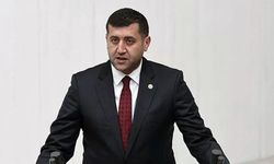 Baki Ersoy’dan dikkat çeken davet