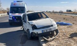 Konya-Adana yolunda feci kaza: Lastiği patlayan otomobil takla attı!