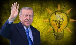 AK Parti’ye güven azalıyor ama Erdoğan zirveden inmiyor