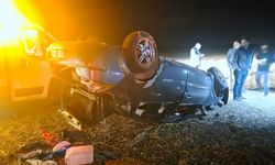 Traktöre çarpmamak için takla attı: 2 yaralı