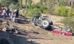 Aksaray’da şarampole devrilen traktörde baba-oğul ağır yaralandı!