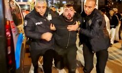 Alkollü şahıs ortalığı karıştırdı: Ekiplere 'Öldürün beni' diye bağırdı