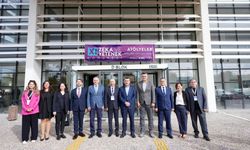 Bakan Tekin, Zekâ ve Yetenek Kongresi’ndeki atölyeleri ziyaret etti