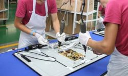 LG, iPhone 17 ile Nasıl Yeniden Servet Kazandı?