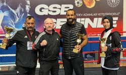 Kayseri’de sporun kalbi Cumhuriyet coşkusuyla attı : Muaythai şampiyonası düzenlendi