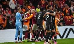 Derbide kavga çıktı : Osimhen çılgına döndü