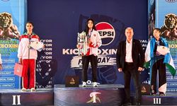 Kayserili sporcu Elif Ceren Uzunçakmak’tan Kick Boks dünya kupası’nda çifte şampiyonluk