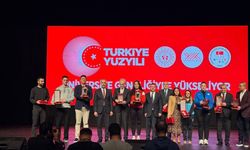 Erciyes Üniversitesi üniversite sporlarında üç ödülle zirveye çıktı!
