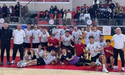 Kayseri Elit Voleybol Spor Kulübü ilk maçında fırtınalar estirdi