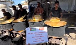 Kayseri Gazze Kardeşlik Grubu, Gazze’de sıcak yemek dağıtıyor!