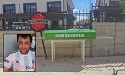 Konya’da trafik kazasında hayatını kaybeden öğretmen son yolculuğuna uğurlandı