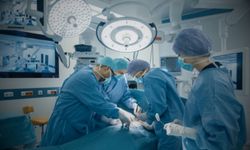 Tıp dünyasına damga vuran mucize ameliyat: Kopan baş yeniden vücuda bağlandı!