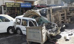 Malatya’da freni patlayan hafriyat kamyonu araçların arasına daldı: 5 yaralı