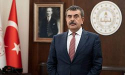 MEB’in okul kıyafeti kararına öğretmen ve velilerden tam destek