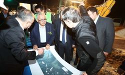 Memduh Büyükkılıç gece mesaisinde KASKİ çalışmalarını yerinde inceledi