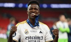 Real Madrid'in genç yıldızı Vinicius Junior ifşa oldu: Ünlü modele müstehcen fotoğraflar gönderdi