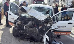 Sivas'ta trafik kazası: 1 ölü çok sayıda yaralı var