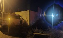 Adana’da iki ticari araç çarpıştı: 1 ölü, 2 yaralı