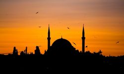 Üç aylar ne zaman başlayacak? Diyanet 2025 takvimine göre tarihler belli oldu