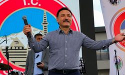 Vali Çiçek, ' Sen beni bu kadar yürekten davet ederken ben nasıl gelmem?'