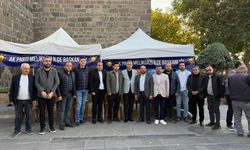 Çopuroğlu’ndan Melikgazi Teşkilatı’na ziyaret! “Meydandaki kalabalığa şahitlik ediyoruz”