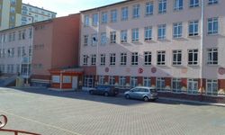 Kayseri’de okulda fenalaşan 2’inci sınıf öğrencisi hayatını kaybetti