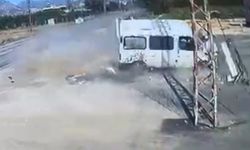 Yoldan çıkan minibüs devrildi: 1 yaralı!