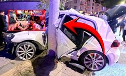 Aksaray'da otomobil direğe ok gibi saplandı: 2 yaralı