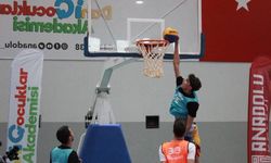 Anadolu Koleji’nden Öğretmenler Günü’ne özel basketbol turnuvası