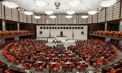 Anayasa değişikliği için 14 vekil eksik: AKP’ye geçişler hızlandı