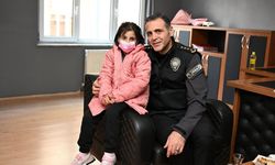 Atanur Aydın'dan kanseri yenen minik Fatma Eslem'e moral ziyareti