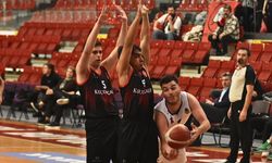 Okullar arası Basketbol Genç A İl birinciliği kadir has spor salonunda
