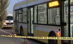 Belediye otobüsünde tartışma: 21 yaşındaki genç ağır yaralı