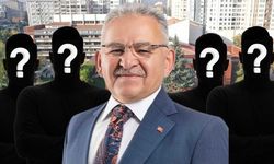 Memduh Büyükkılıç bakanları solladı! Yine en çok konuşulanlar listesinde yerini aldı
