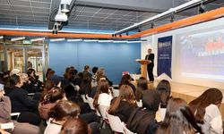 'Kanka buradayız' söyleşisinde ERÜ Rektörü Altun: 'En az üç dil öğrenin'