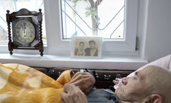 Kayseri’de 58 yıllık aşk: Eskiden beni çok kıskanırdı, şimdi dünyadan haberi yok