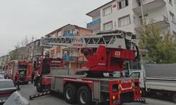 Kayseri Fevzi Çakmak'ta kendini kilitlediği evi yaktı