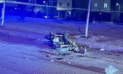 Kahramanmaraş'ta dur ihtarına uymayan motosikletli kamyonete girdi!