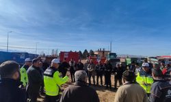 Kayseri’de traktörlere reflektör dağıtıldı