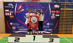 Kayserili badmintoncu çocuklar Polonya’dan 3 madalya ile döndü