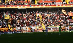 Kayserispor tribünleri Fenerbahçe’ye meydan okudu! Ortalık karıştı