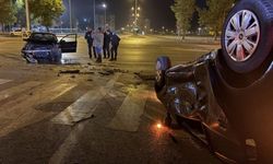 Kayseri Keykubat’ta kaza: Biri takla attı iki araba pert oldu