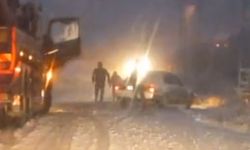 Kayseri'ye doğru yola çıkanlar kar yağışına tutuldu!