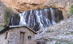 Kayseri'de yıl boyu durmayan Şelale dünyada parmakla gösteriliyor!